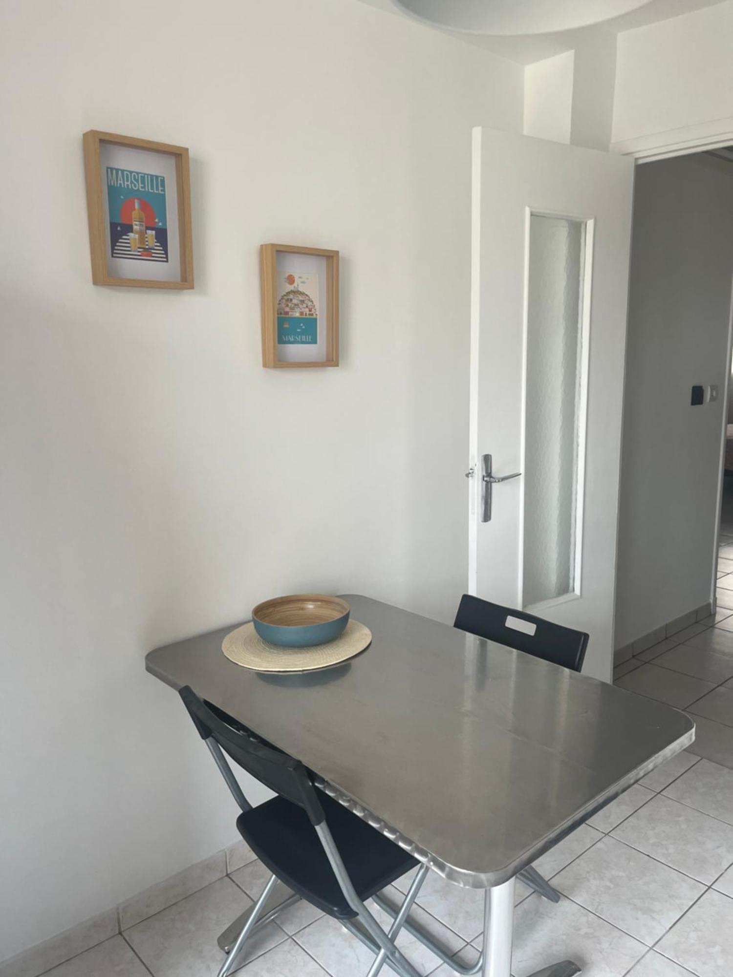 Appart T3 Proche Metro -Draps Et Serviettes Inclus Marselha Exterior foto
